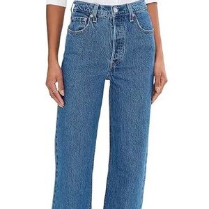 Levis ribcage straight ankle jeans size 26